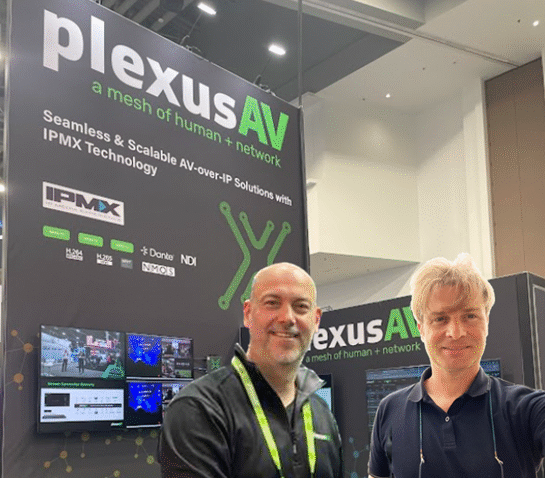steven und michael steven and michael at plexusav booth